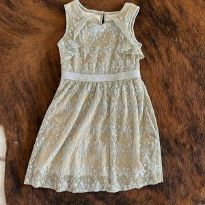 Girls size 6 sparkle fancy dress